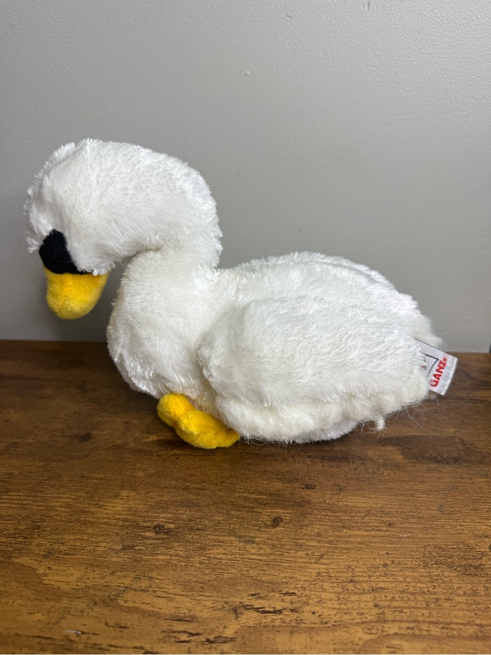 Webkins White Swan GANZ 11" - No Code